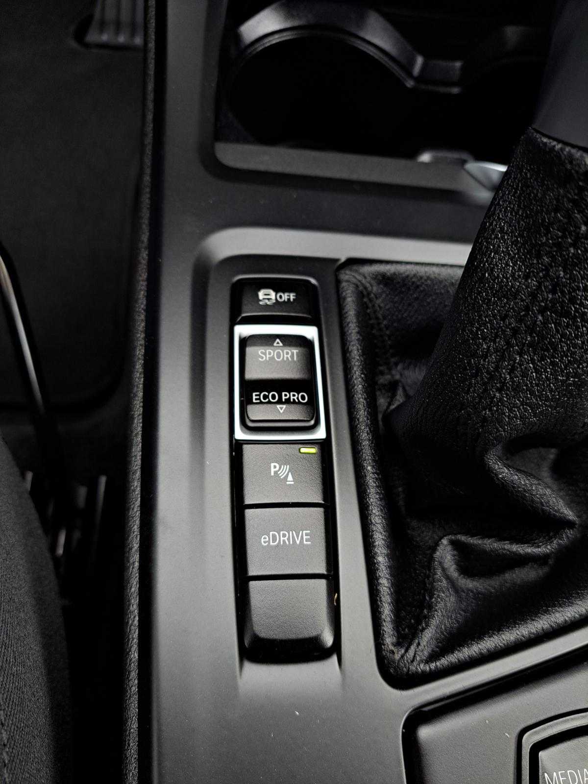 bmw-x1-2022-hibrido-a-gasolina-1499cc