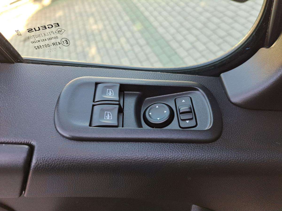 renault-master-2023-diesel-2299cc