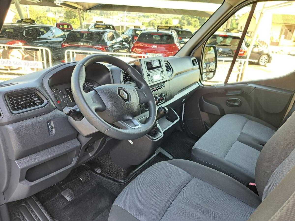 renault-master-2023-diesel-2299cc