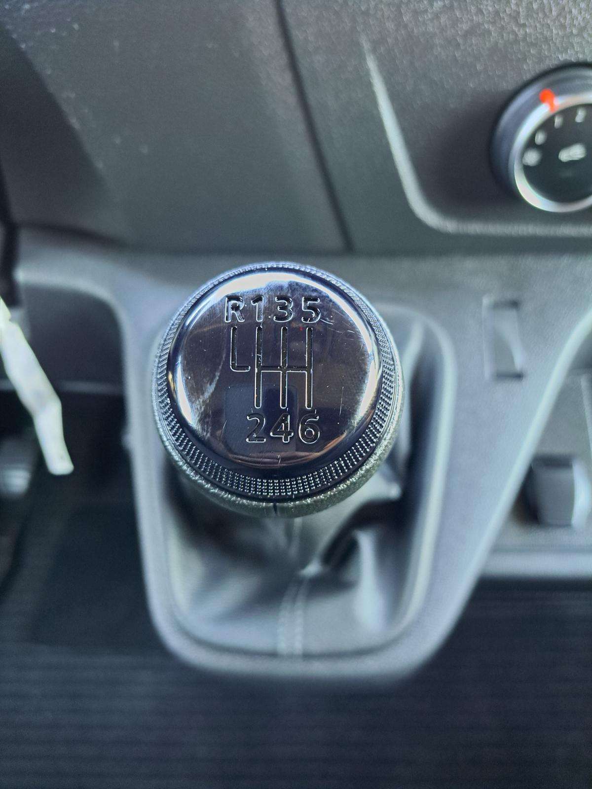 renault-master-2023-diesel-2299cc