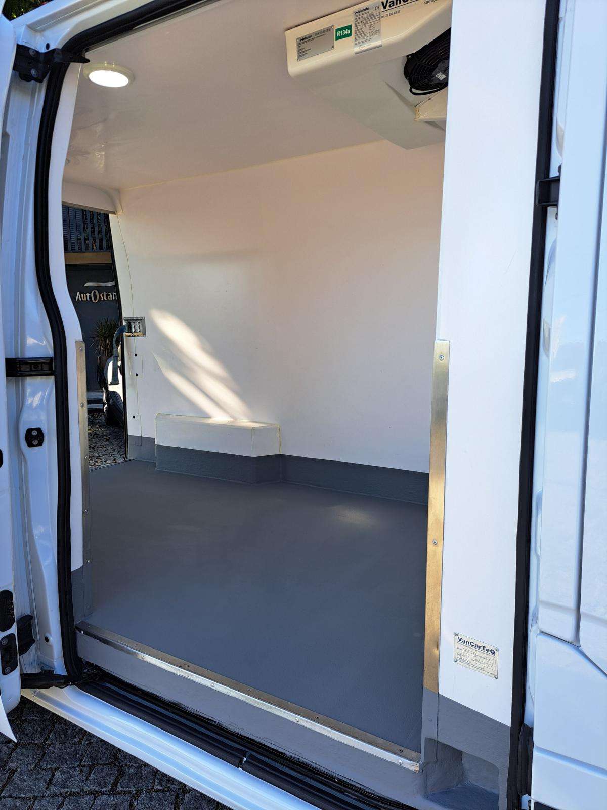 renault-master-2023-diesel-2299cc