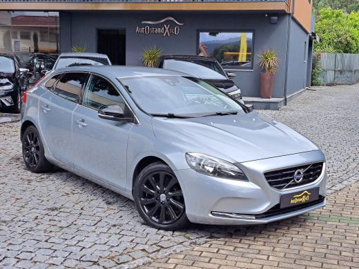 volvo-v40-2015-diesel-1969cc