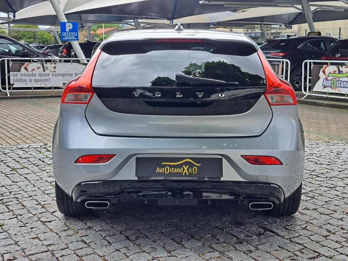 volvo-v40-2015-diesel-1969cc