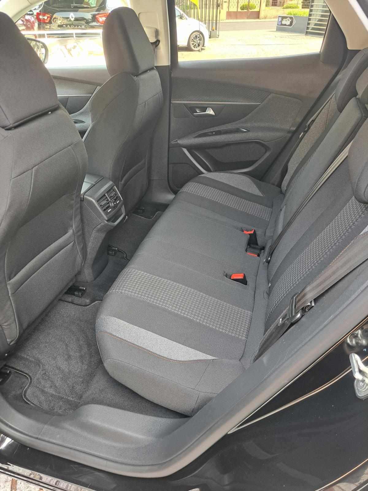 peugeot-3008-2019-diesel-1499cc