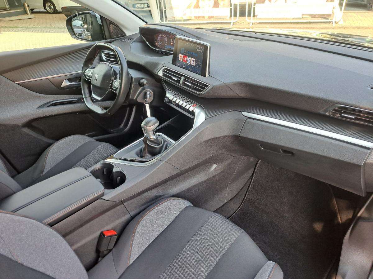 peugeot-3008-2019-diesel-1499cc