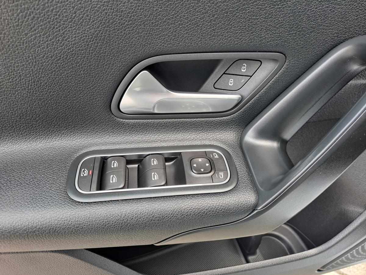mercedes-benz-classe-a-2021-gasolina-1332cc