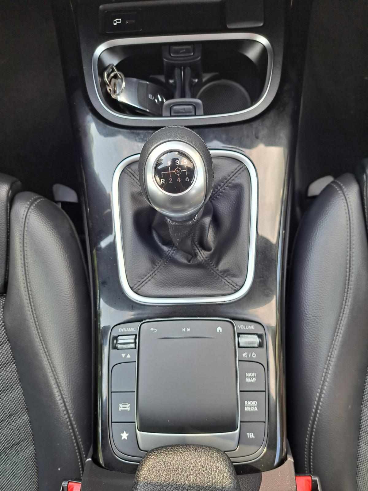 mercedes-benz-classe-a-2021-gasolina-1332cc