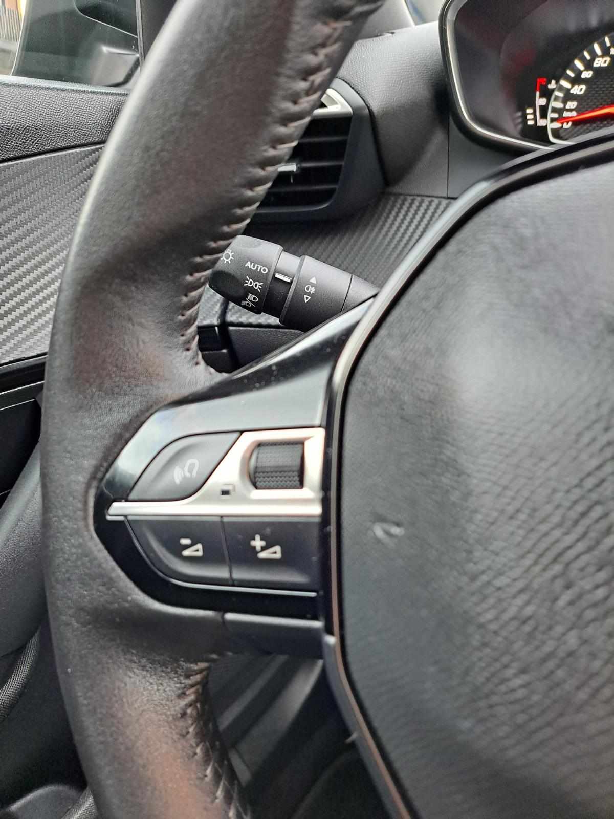 peugeot-2008-2023-gasolina-1199cc