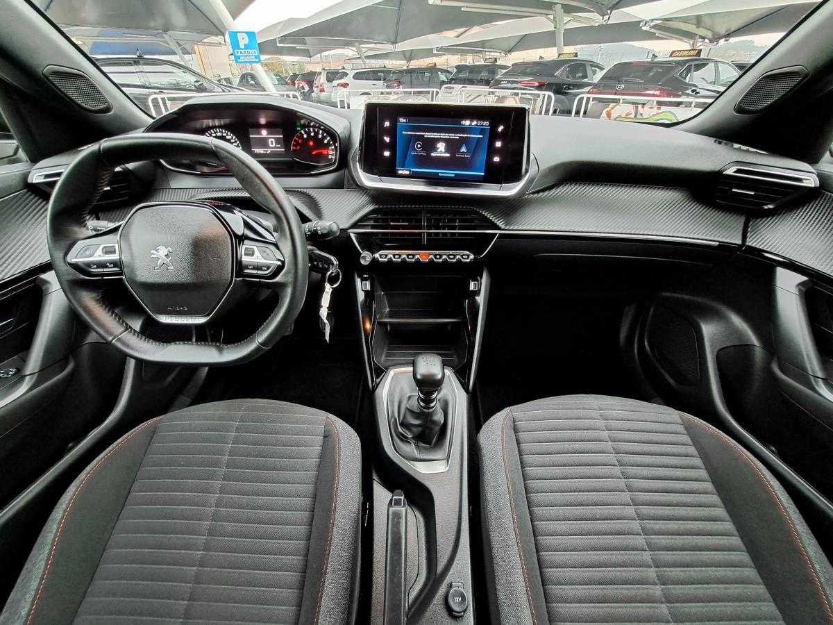 peugeot-2008-2023-gasolina-1199cc
