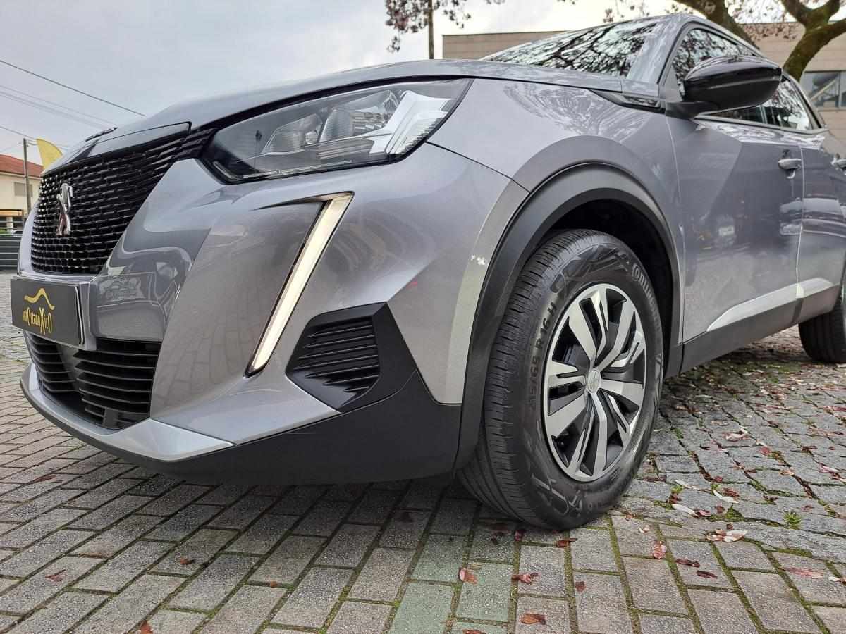 peugeot-2008-2023-gasolina-1199cc