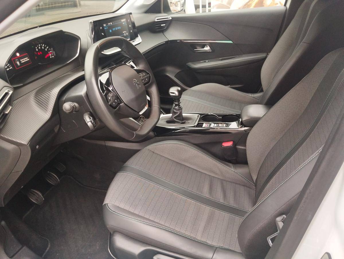 peugeot-208-2022-diesel-1499cc