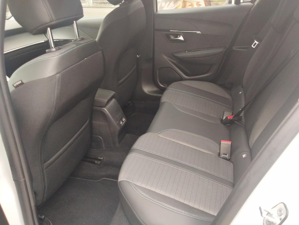 peugeot-208-2022-diesel-1499cc