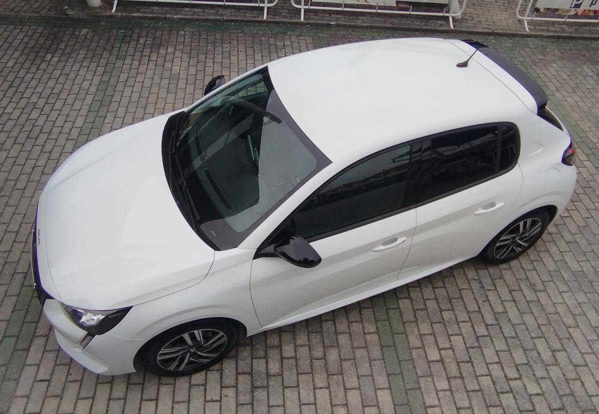 peugeot-208-2022-diesel-1499cc