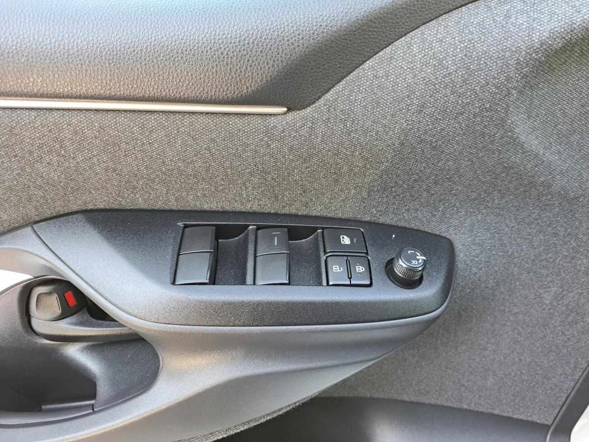 toyota-yaris-2021-hibrido-a-gasolina-1490cc