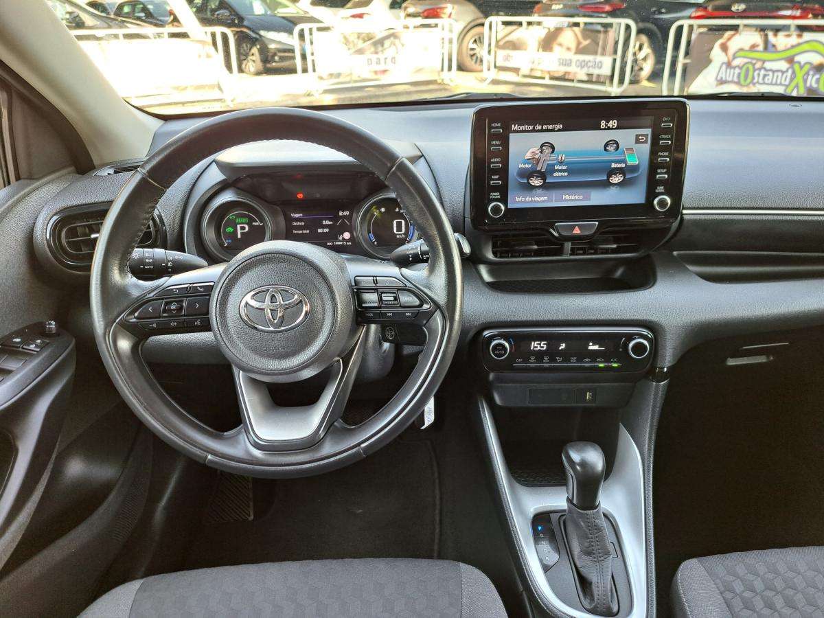 toyota-yaris-2021-hibrido-a-gasolina-1490cc