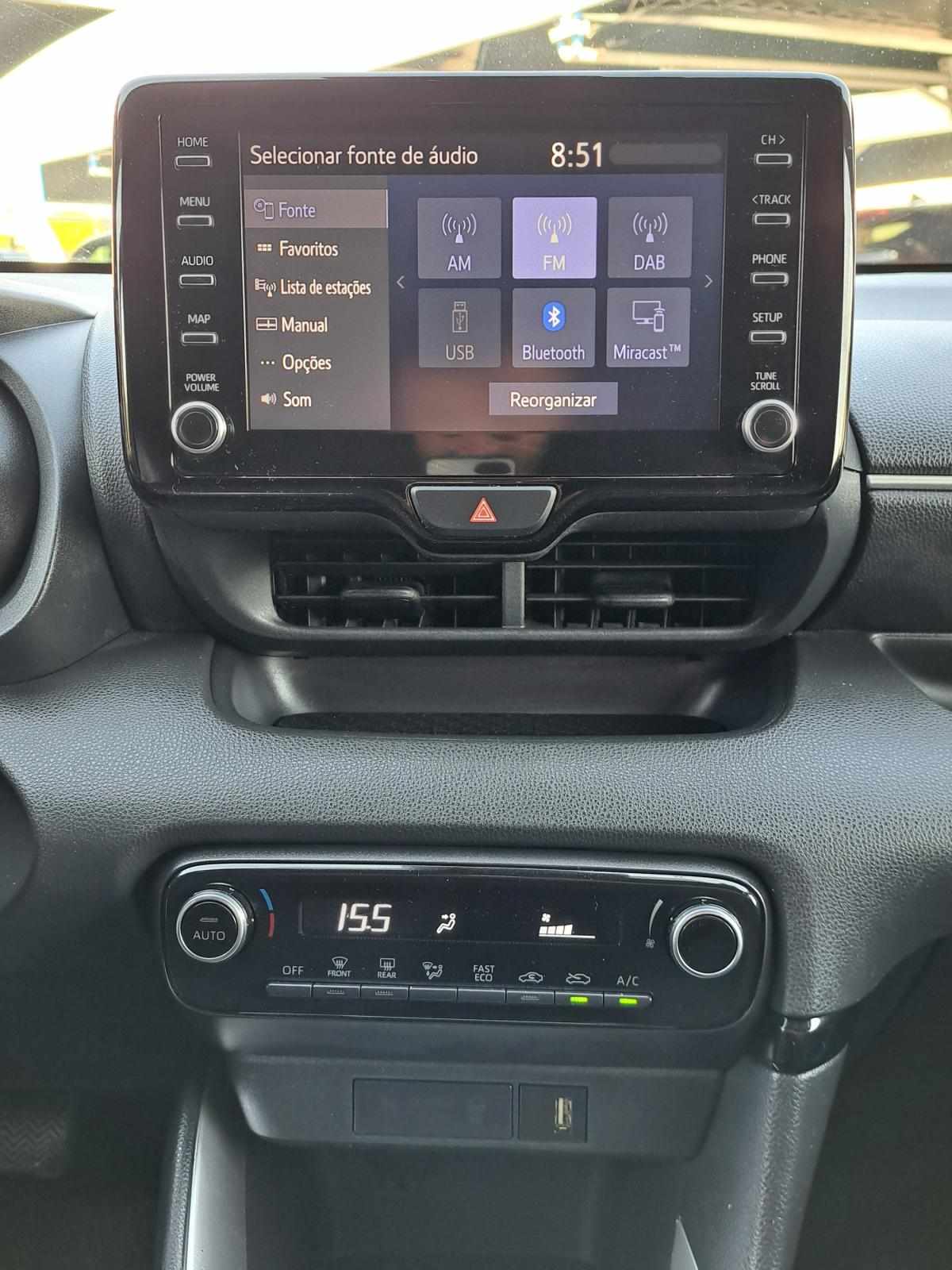 toyota-yaris-2021-hibrido-a-gasolina-1490cc