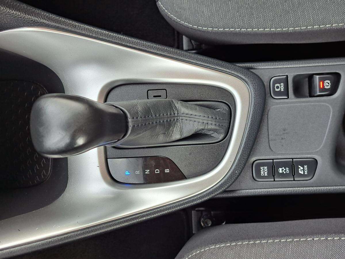 toyota-yaris-2021-hibrido-a-gasolina-1490cc