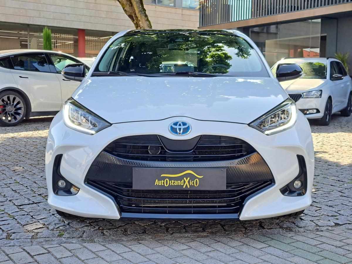 toyota-yaris-2021-hibrido-a-gasolina-1490cc