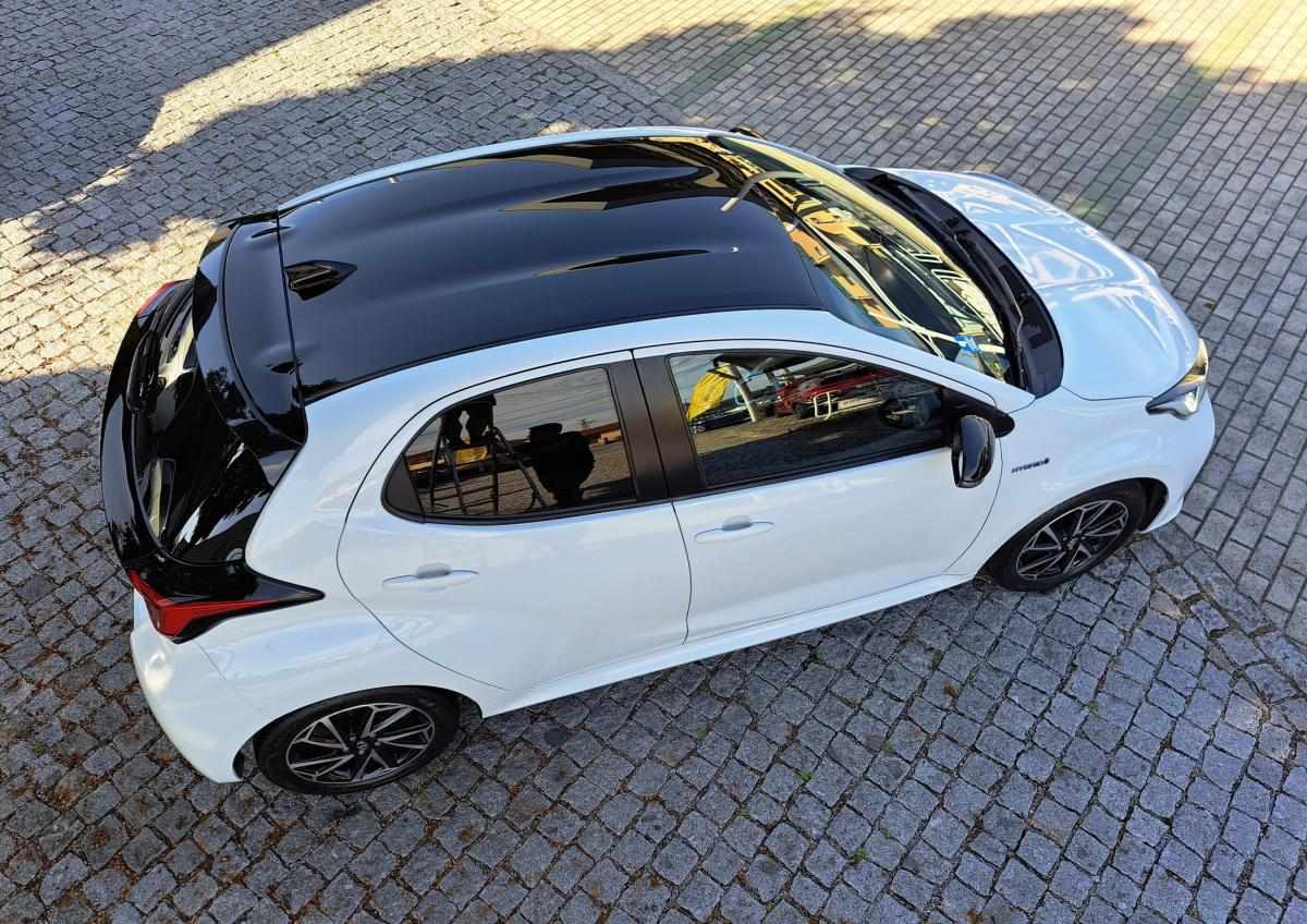 toyota-yaris-2021-hibrido-a-gasolina-1490cc