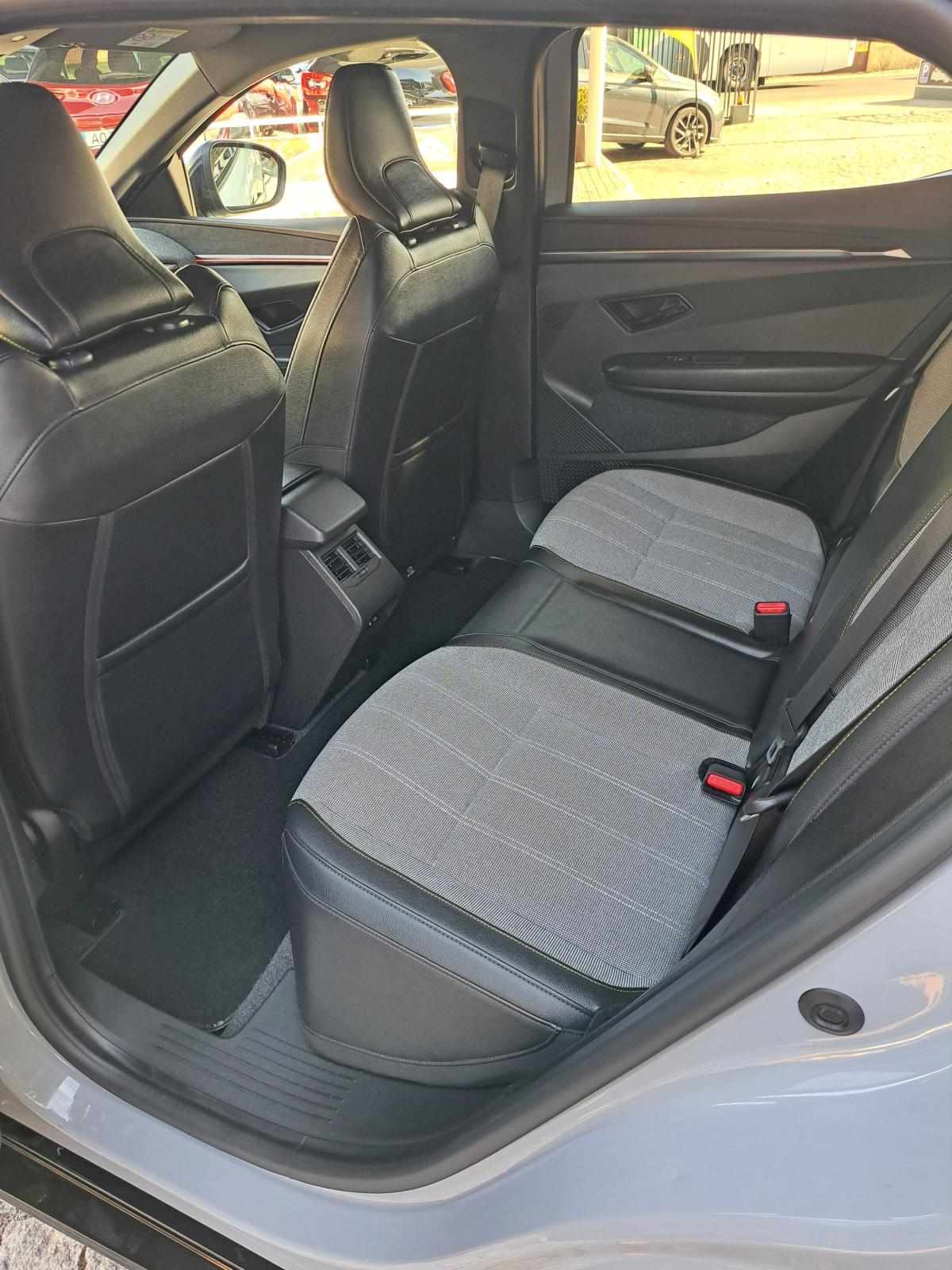 renault-megane-2022-eletrico-0cc