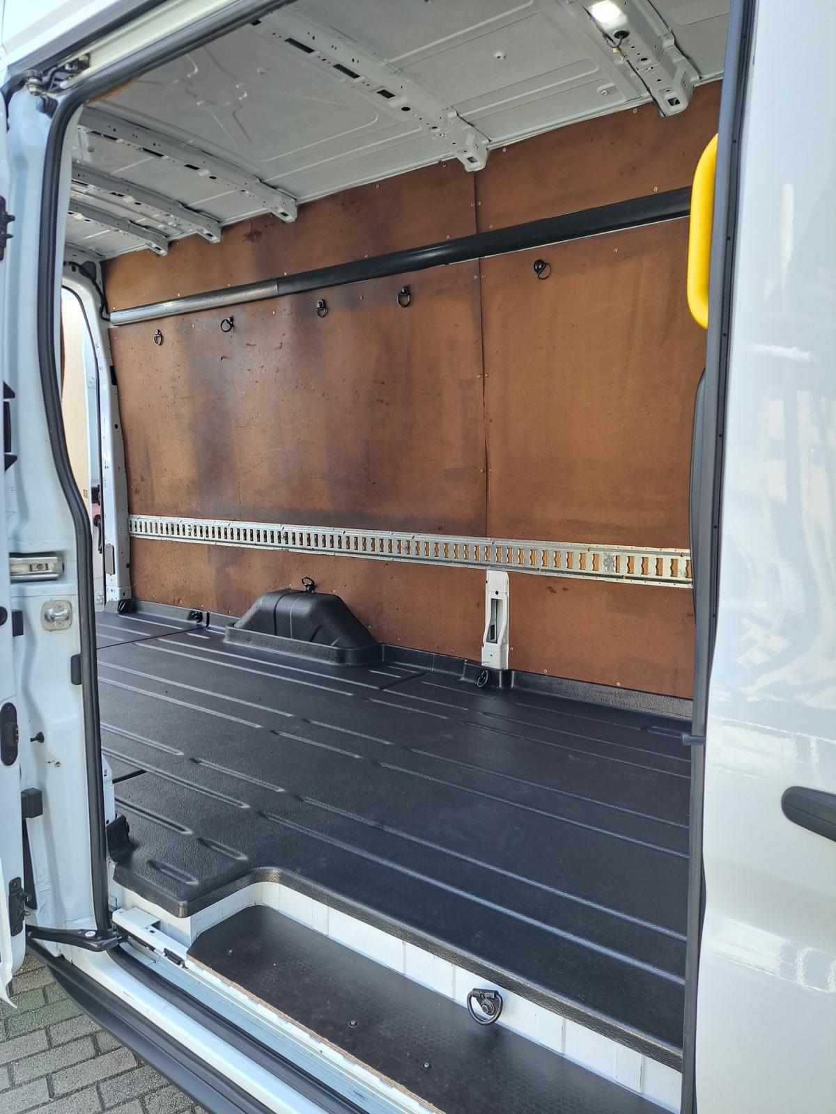 ford-transit-2022-diesel-1995cc