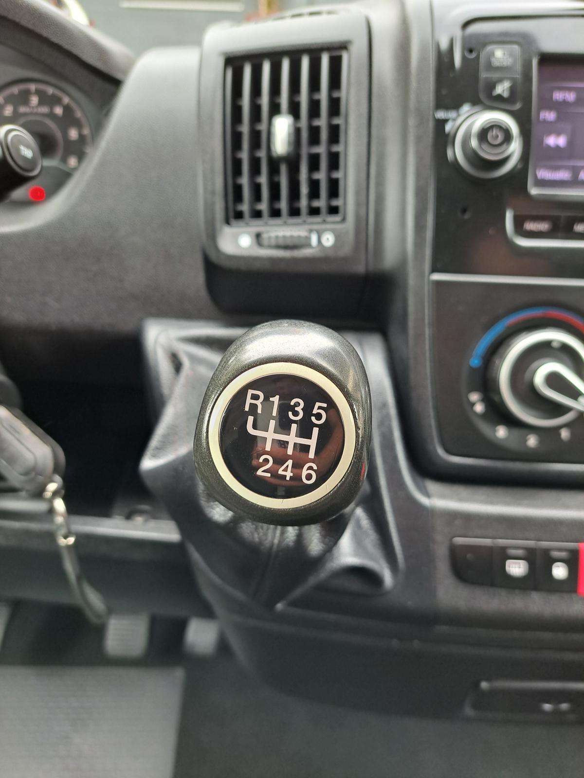peugeot-boxer-2020-diesel-2179cc