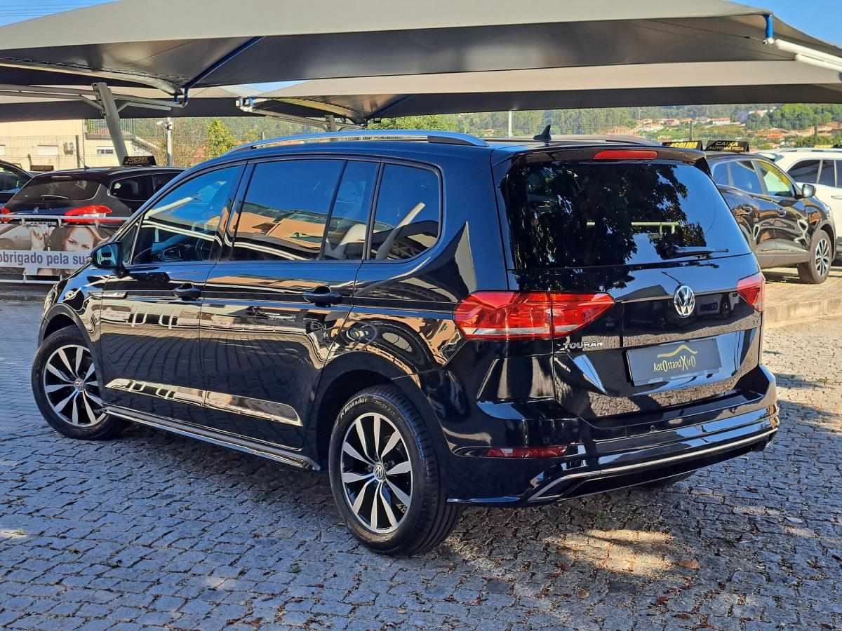 volkswagen-touran-2017-diesel-1598cc