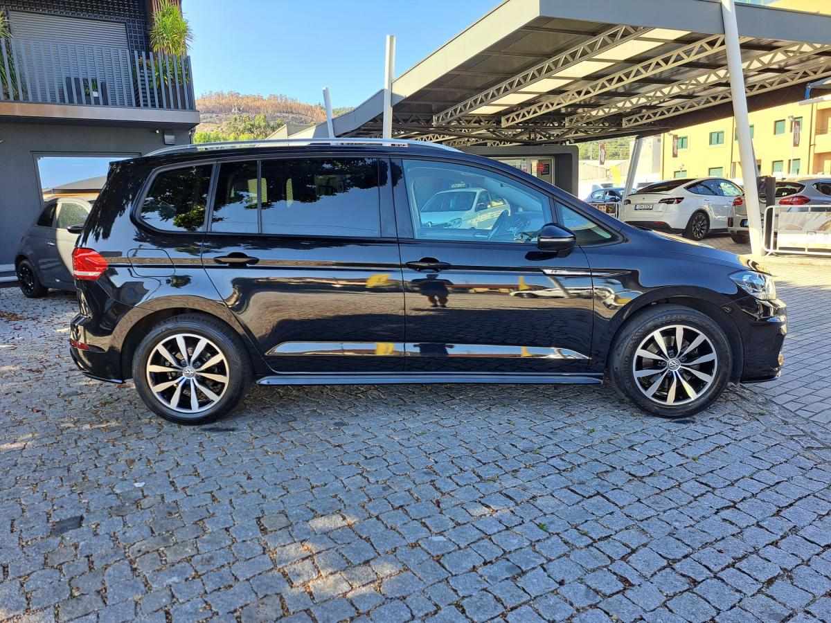 volkswagen-touran-2017-diesel-1598cc