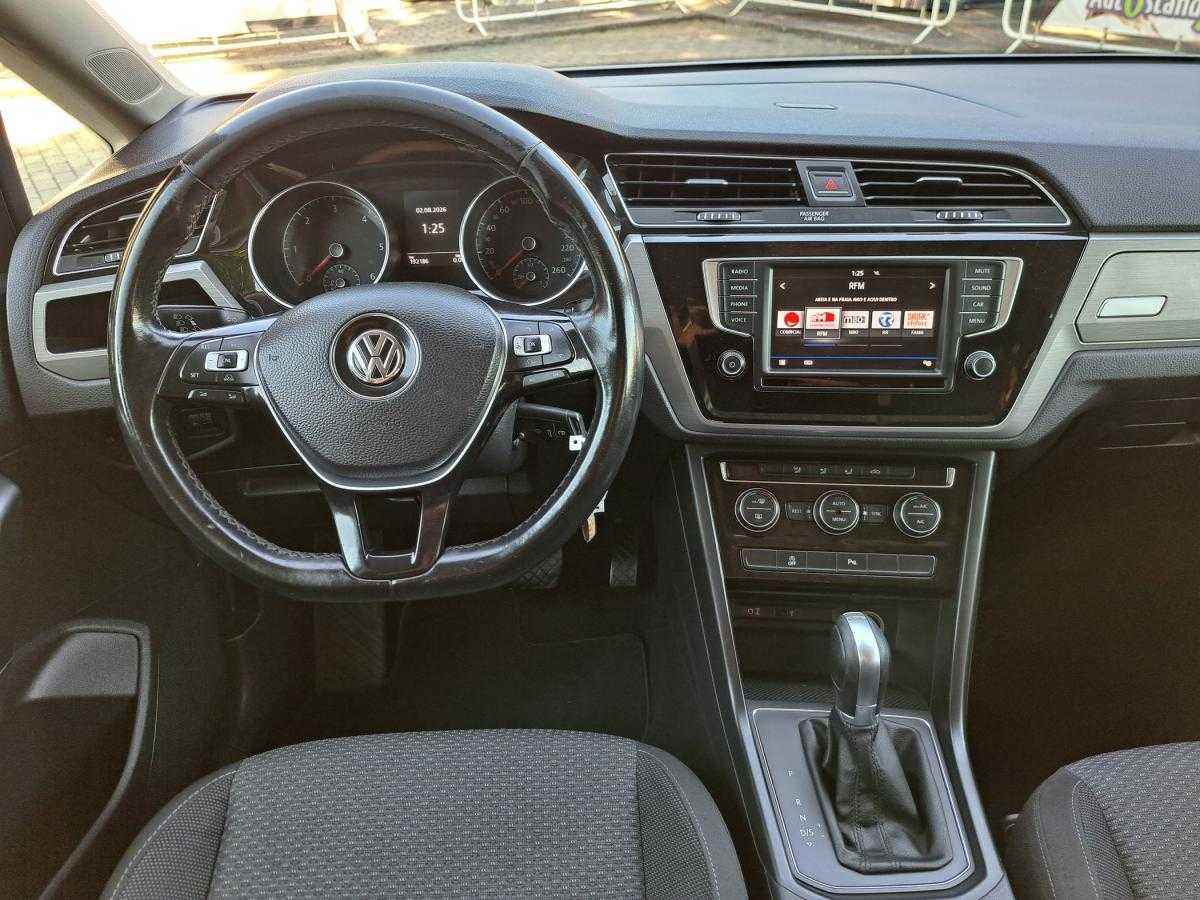 volkswagen-touran-2017-diesel-1598cc