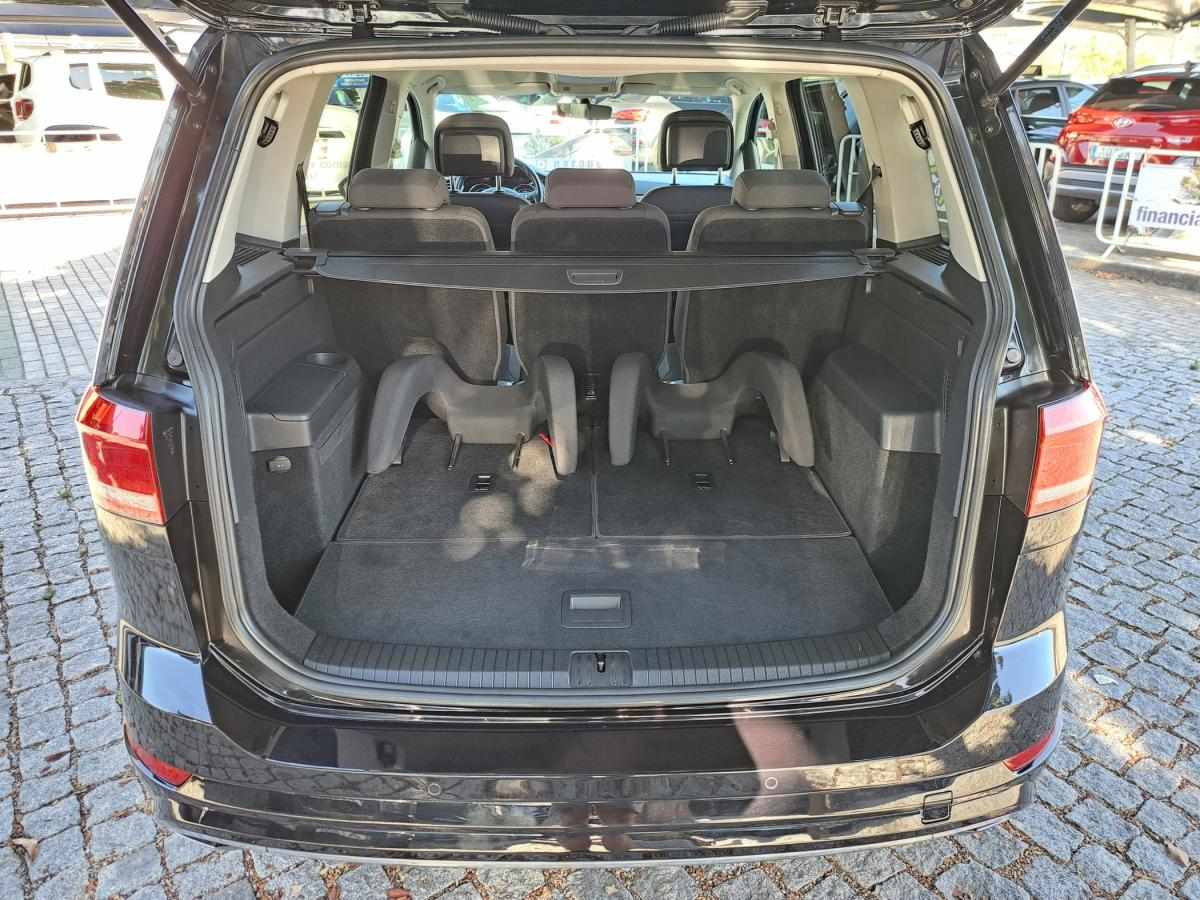 volkswagen-touran-2017-diesel-1598cc