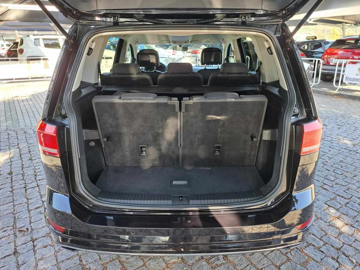 volkswagen-touran-2017-diesel-1598cc