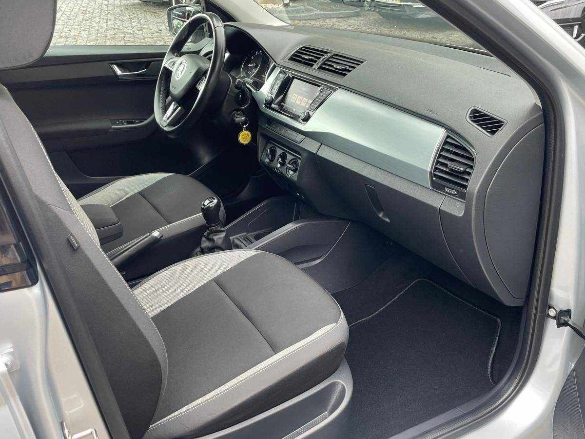 skoda-fabia-break-2018-gasolina-999cc