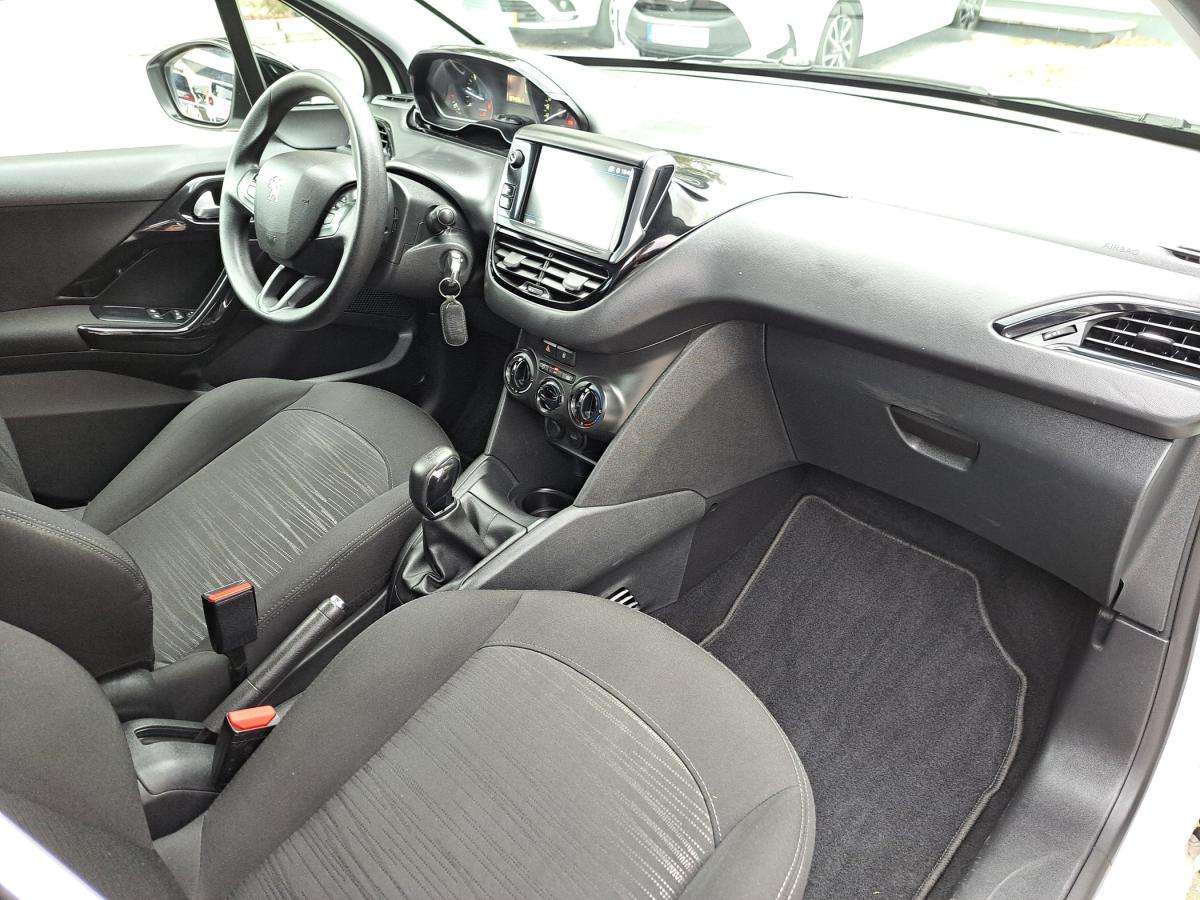 peugeot-208-2020-diesel-1499cc