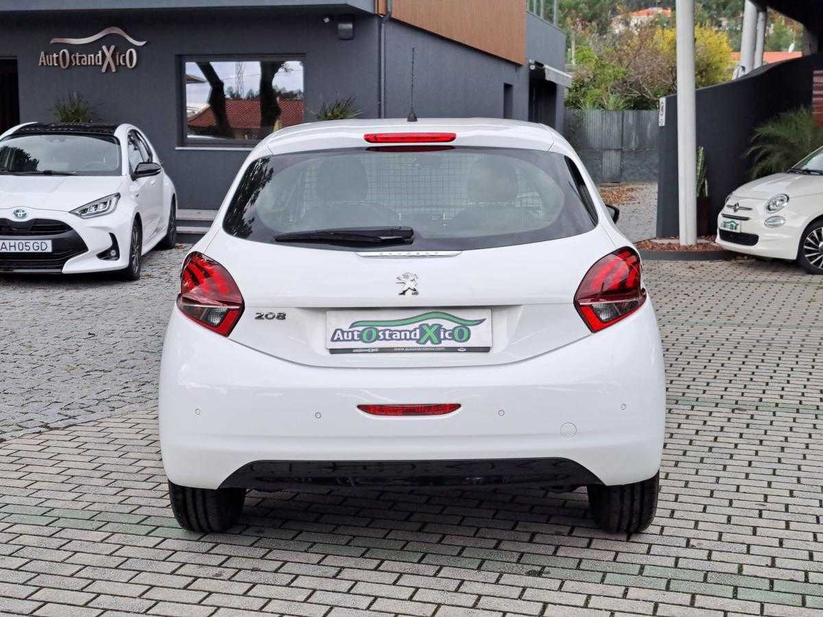 peugeot-208-2020-diesel-1499cc