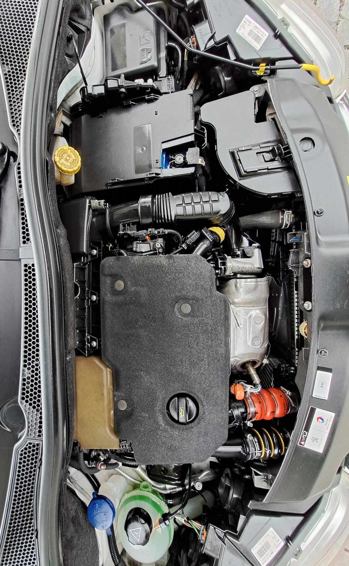 peugeot-208-2020-diesel-1499cc