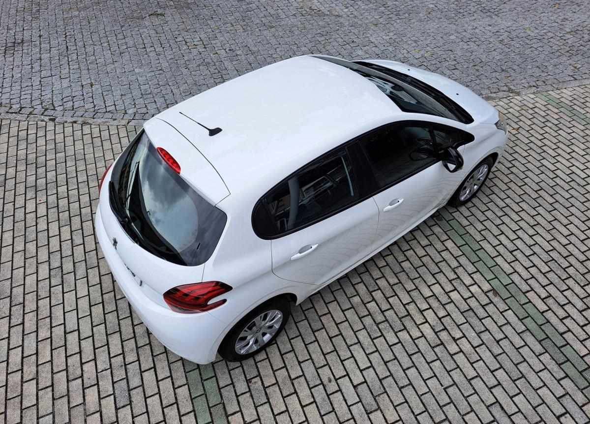 peugeot-208-2020-diesel-1499cc