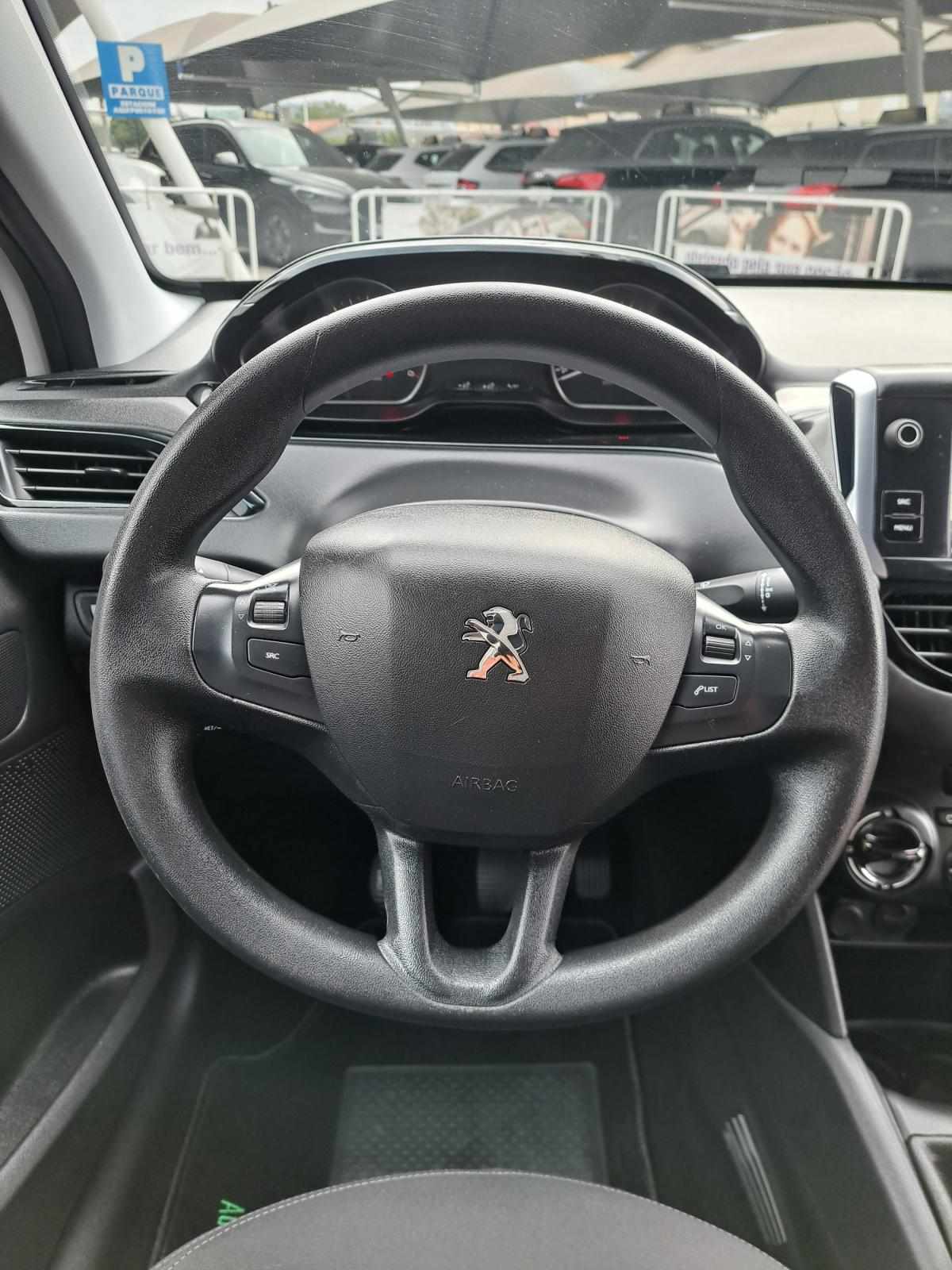 peugeot-208-2020-diesel-1499cc