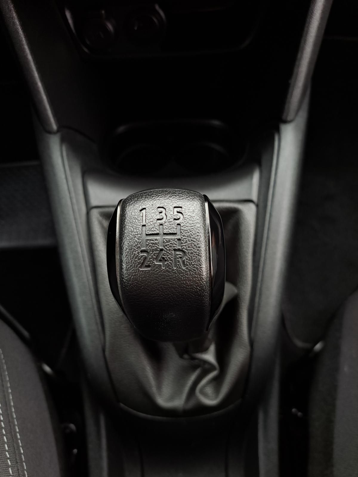 peugeot-208-2020-diesel-1499cc