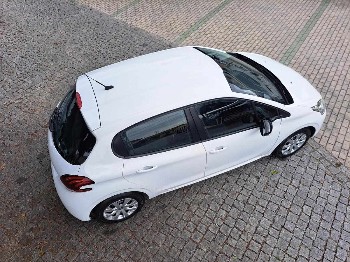 peugeot-208-2020-diesel-1499cc