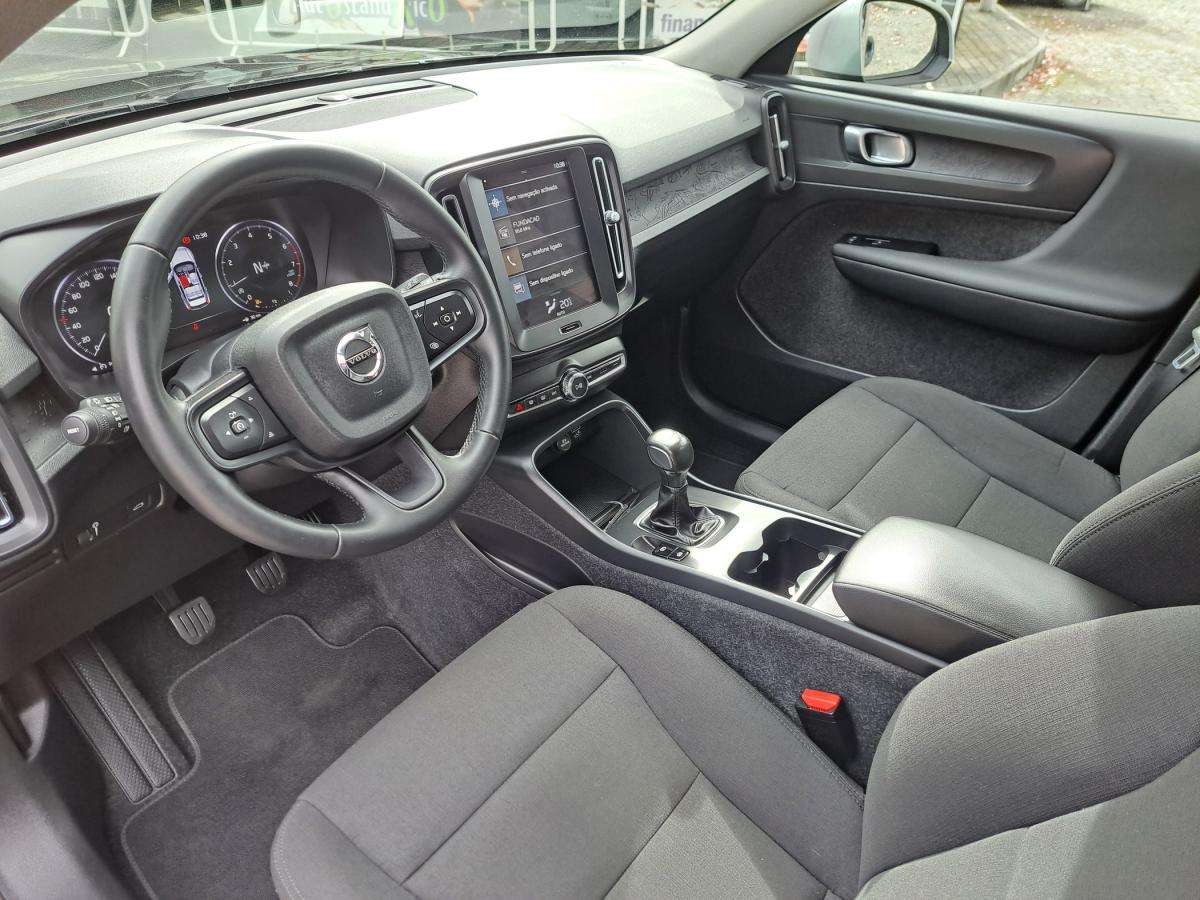 volvo-xc40-2022-gasolina-1477cc