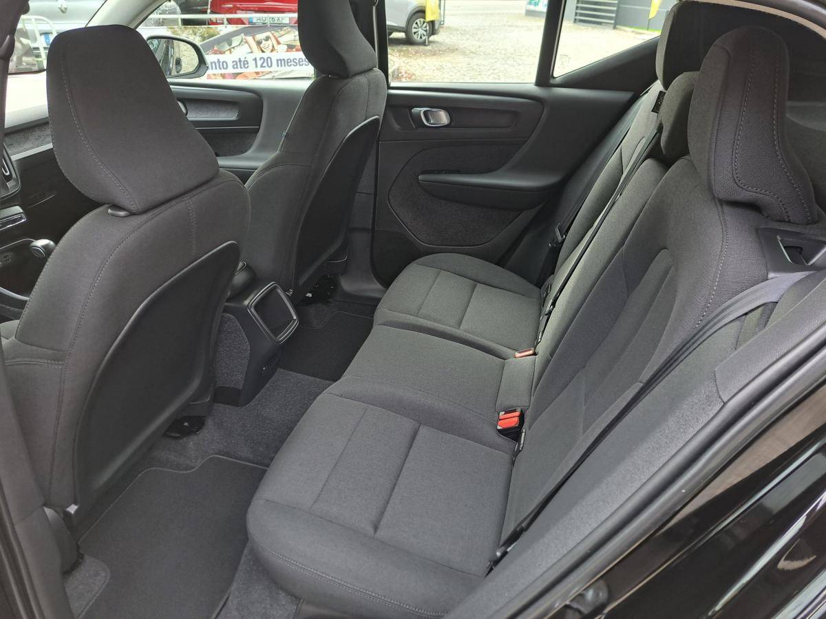 volvo-xc40-2022-gasolina-1477cc