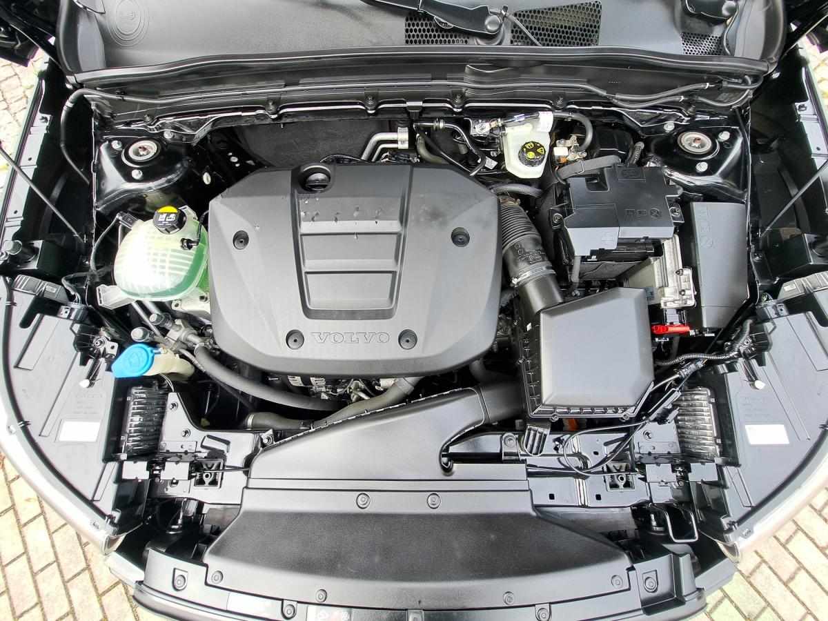 volvo-xc40-2022-gasolina-1477cc
