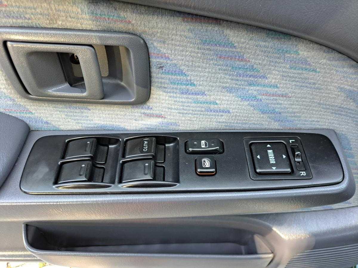 toyota-hilux-1998-diesel-2446cc