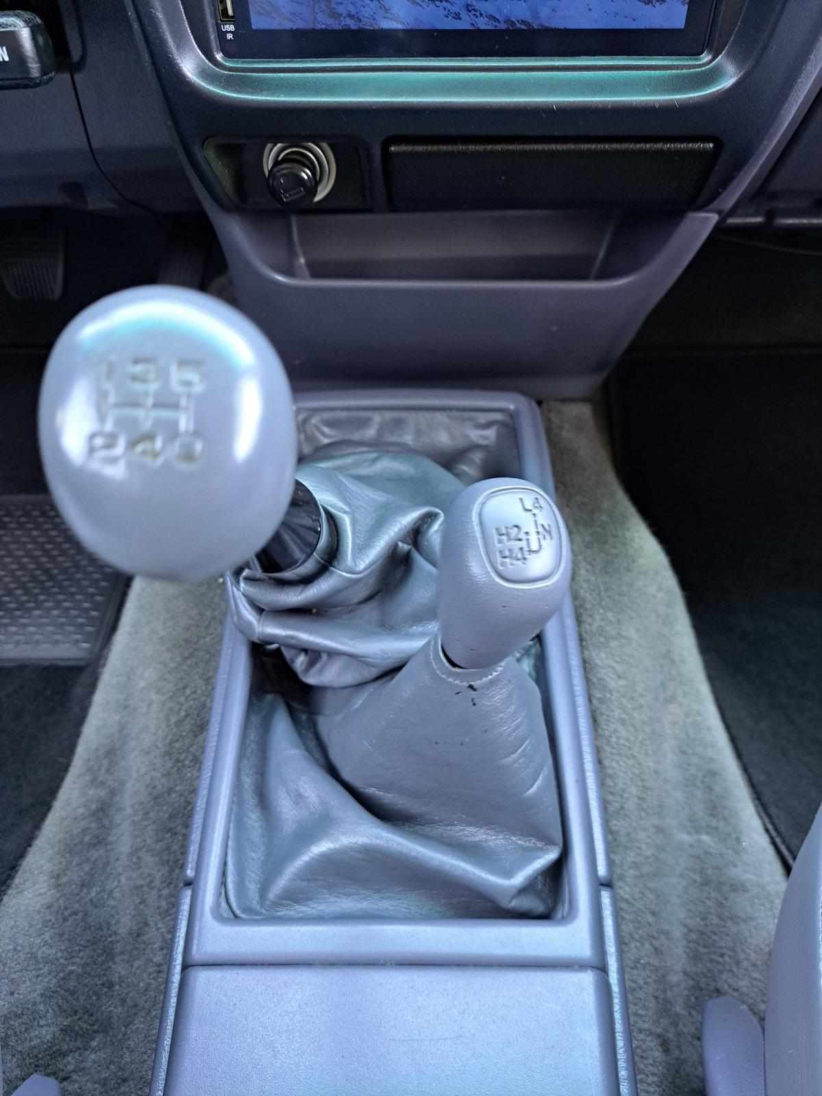 toyota-hilux-1998-diesel-2446cc