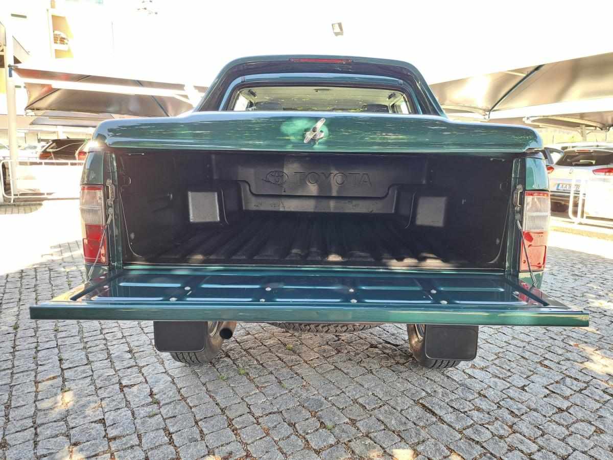 toyota-hilux-1998-diesel-2446cc