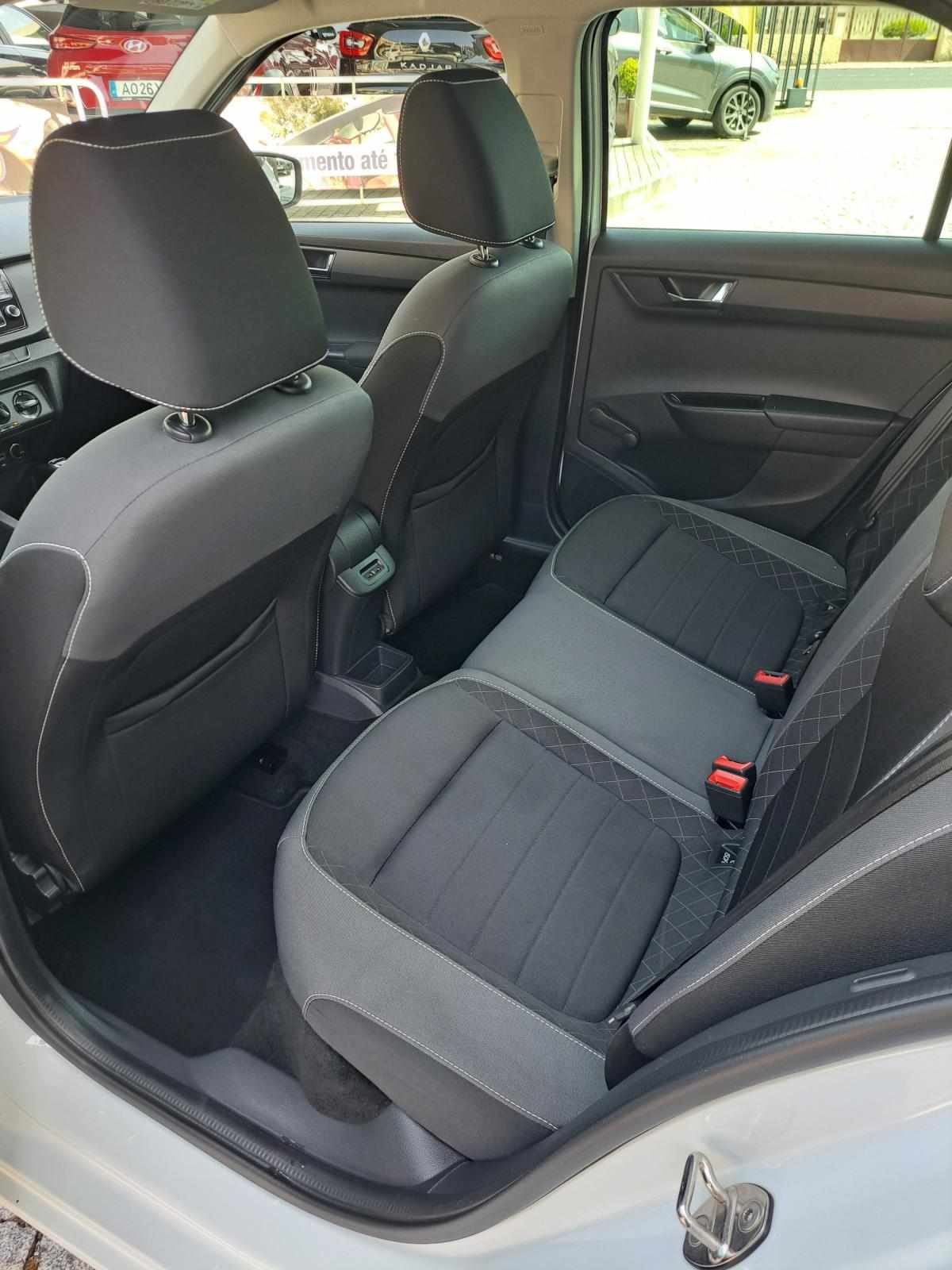 skoda-fabia-break-2022-gasolina-999cc
