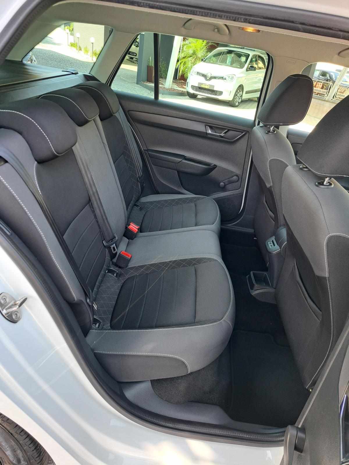skoda-fabia-break-2022-gasolina-999cc