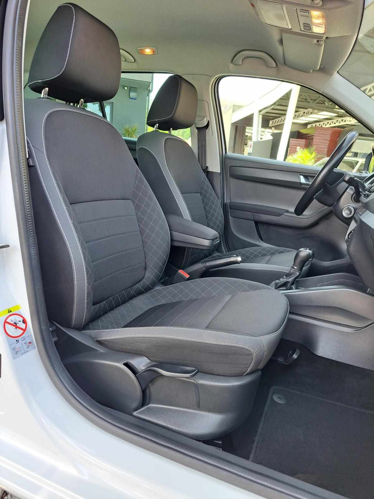 skoda-fabia-break-2022-gasolina-999cc