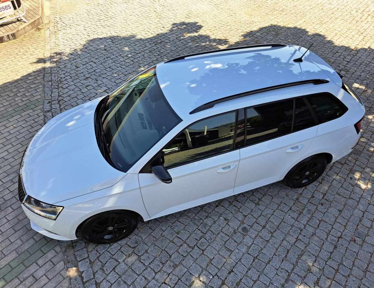 skoda-fabia-break-2022-gasolina-999cc