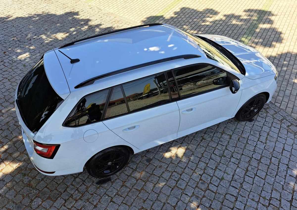 skoda-fabia-break-2022-gasolina-999cc